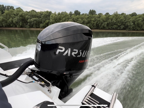 Romania user makes a test drive of 115 hp 4-stroke outboard motor